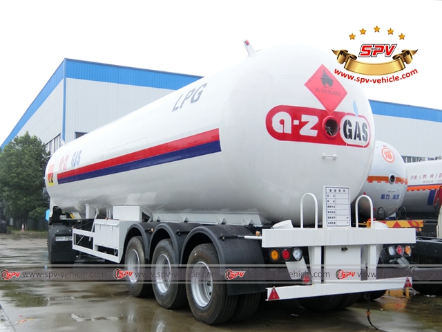 Back view of 50 CBM LPG tank semi-trailer with Dongfeng tractor head